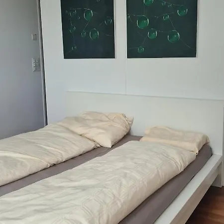 Vesmira_1 شقة *